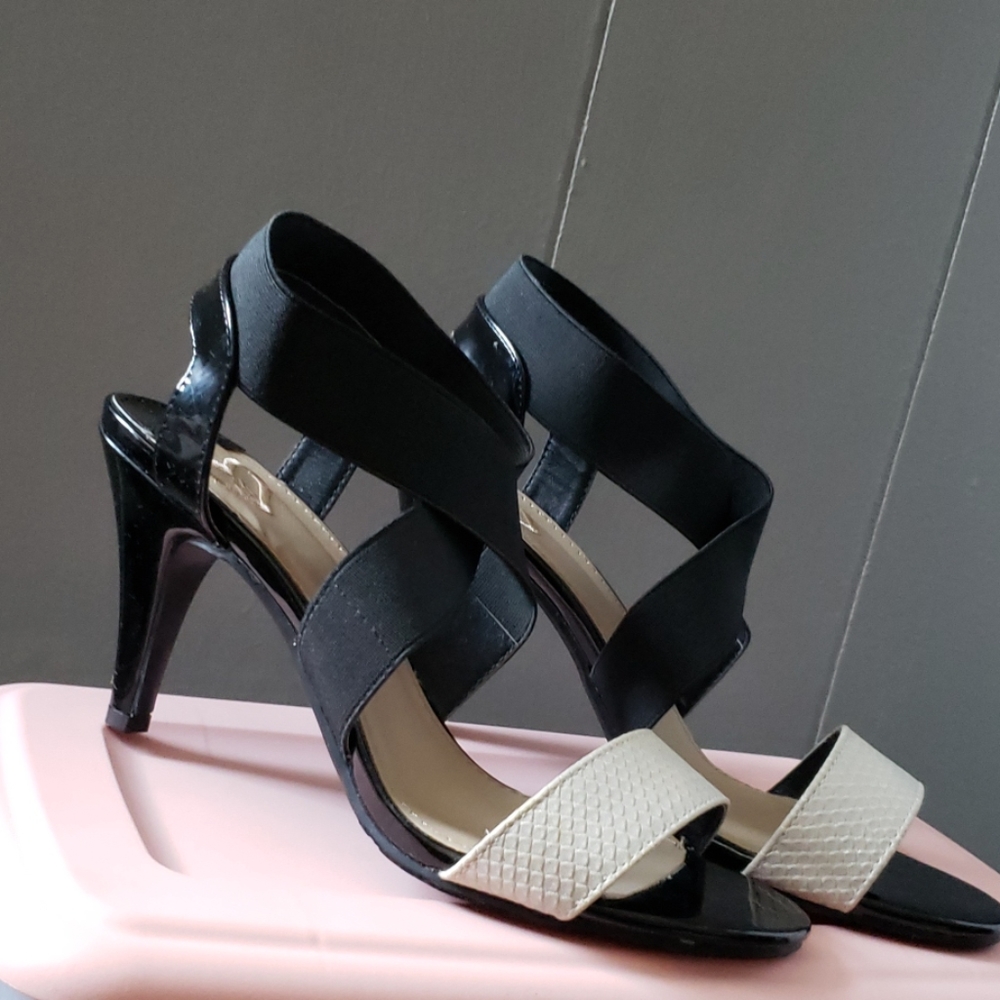 Beautiful low Heel